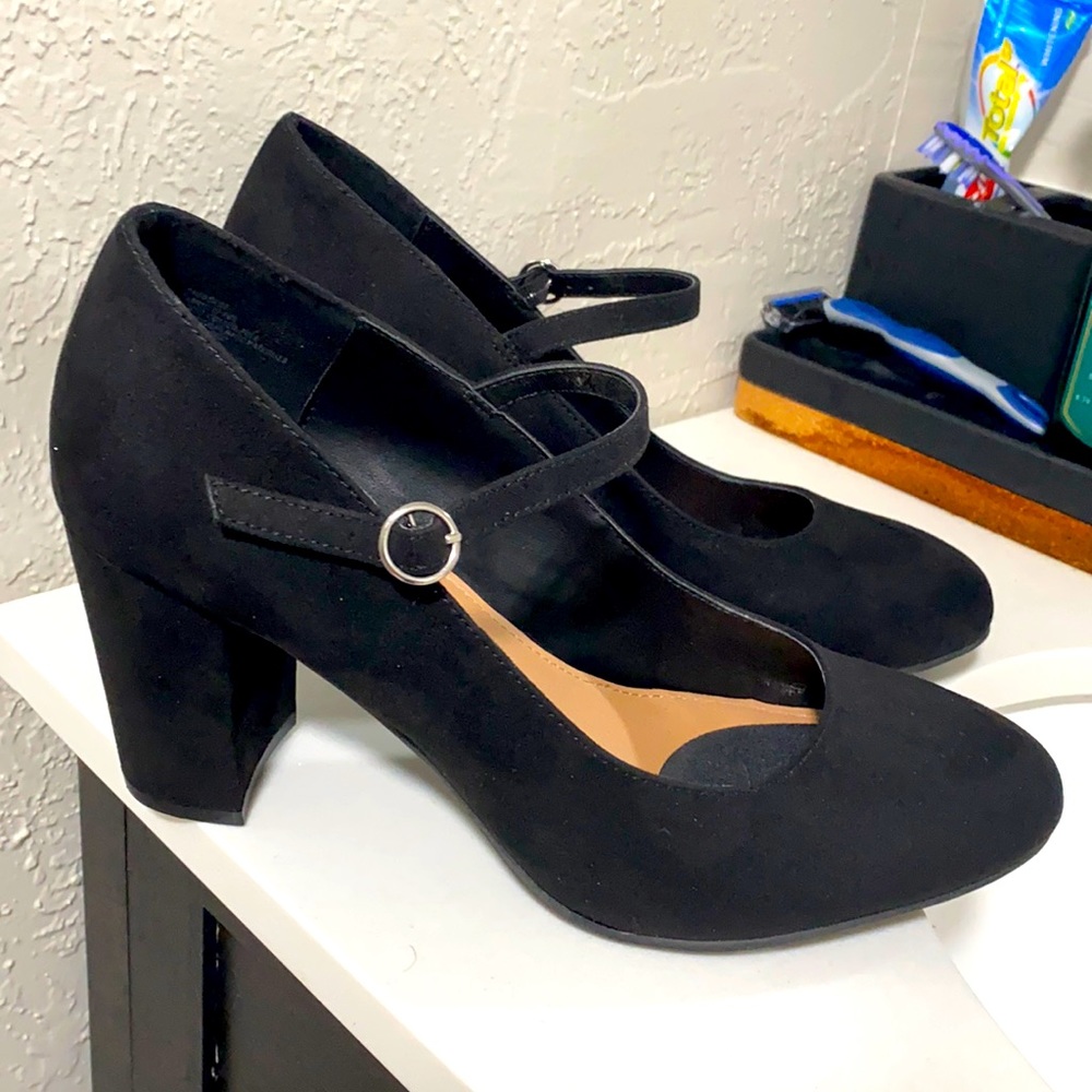 TORRID MARY JANE PUMPS WW [8.5]